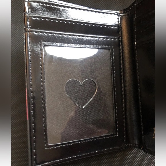 Betsey Johnson XOLANA Bi-Fold Flap Wallet Black Multicolored Floral Print NWT - Picture 10 of 13